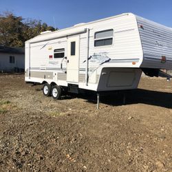 Fifth wheel Good Condition 