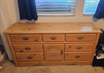 Dresser