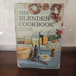 📘 Vintage 1961 The Blender Cookbook – Mid-Century Retro Kitchen Book
