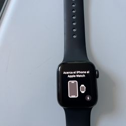1st Gen  Apple Watch SE 40mm GPS
