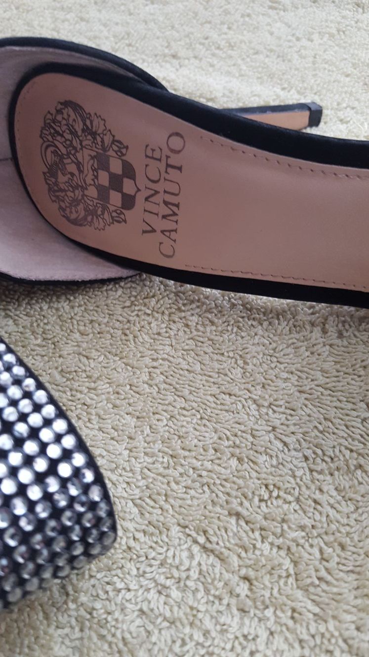 Vince Camuto