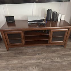 Media Console 