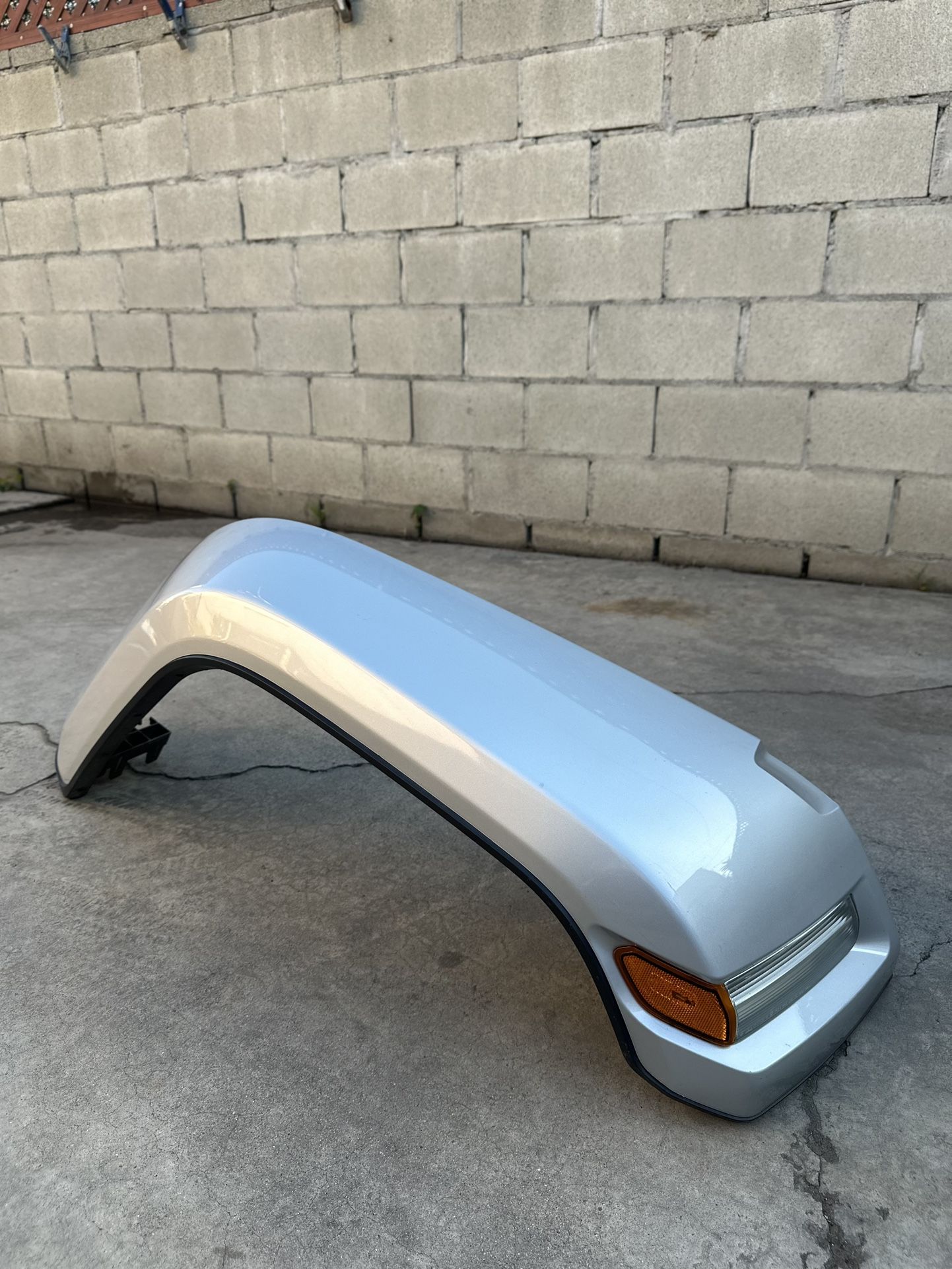 2018-2023 Jeep Wrangler JL Front Left side Fender good condition