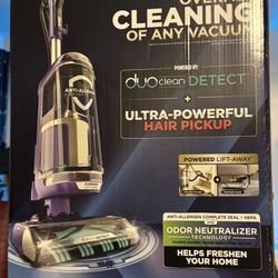 SHARK POWERDETECT THE BES OVERAL CLEANING OF ANY VACUUM