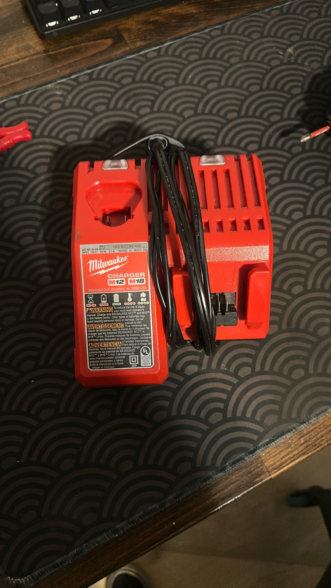 Milwaukee M18/12 charger