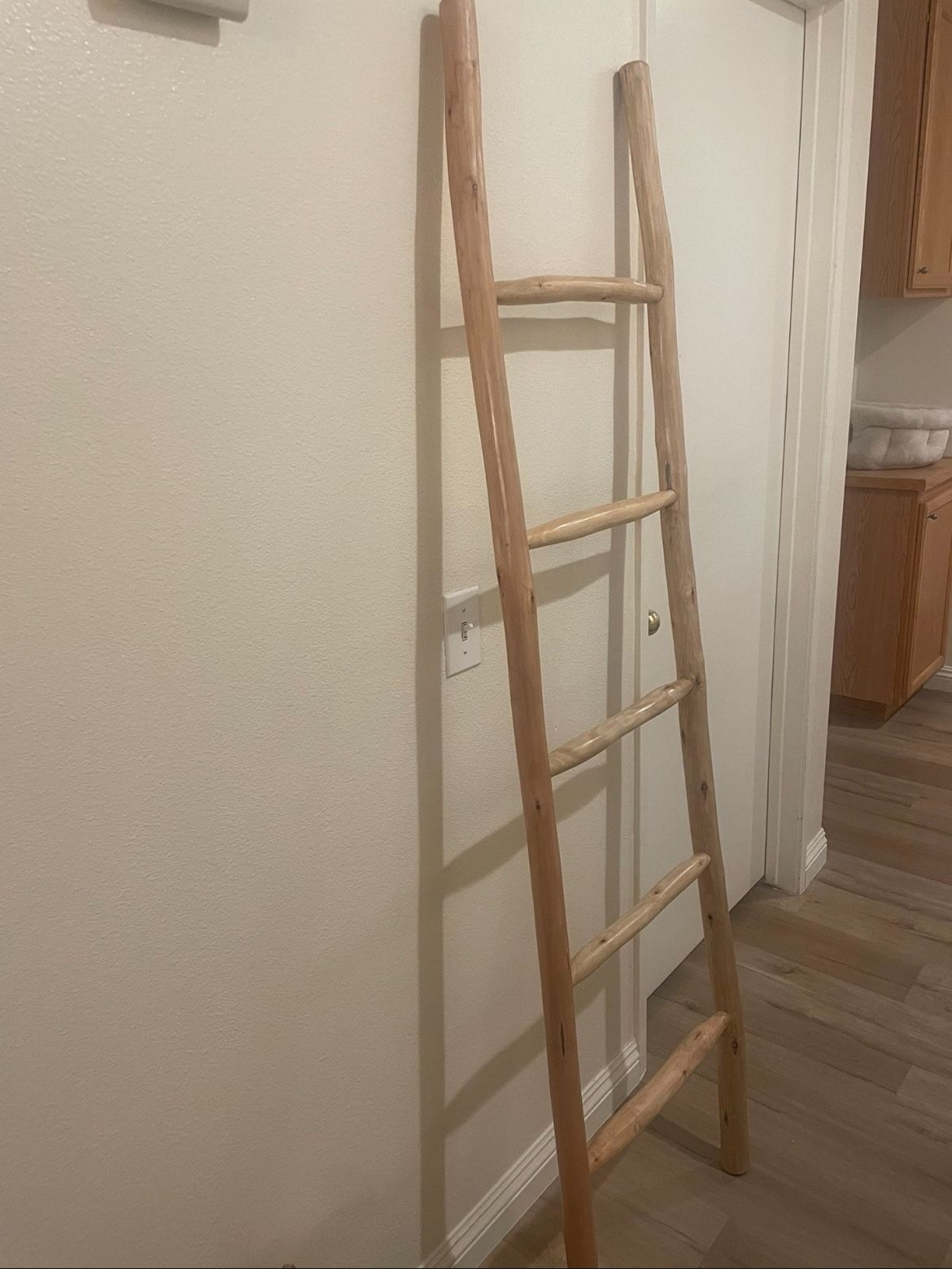 Wood Blanket Ladder