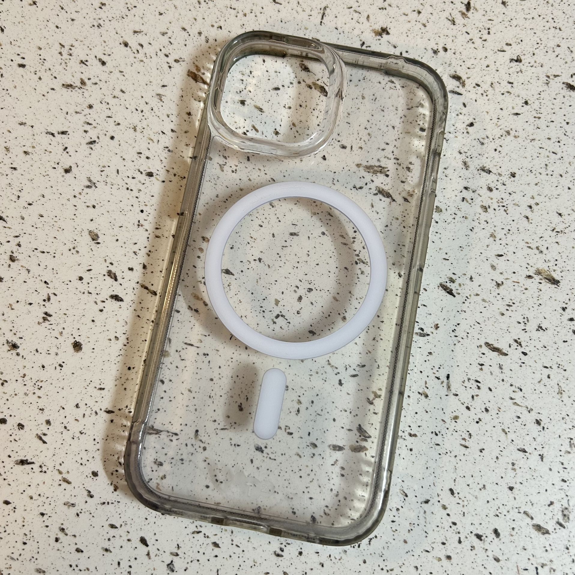 Mag Safe iPhone 15 & iPhone 16e Clear Case