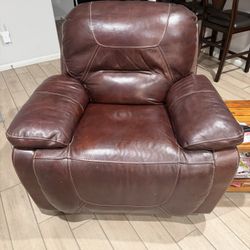 Leather Recliner Have Matching Love seat Too