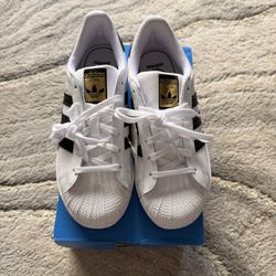 Adidas Superstar Kids Size 3Y