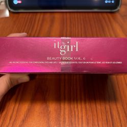 It girl Beauty Book Vol 6