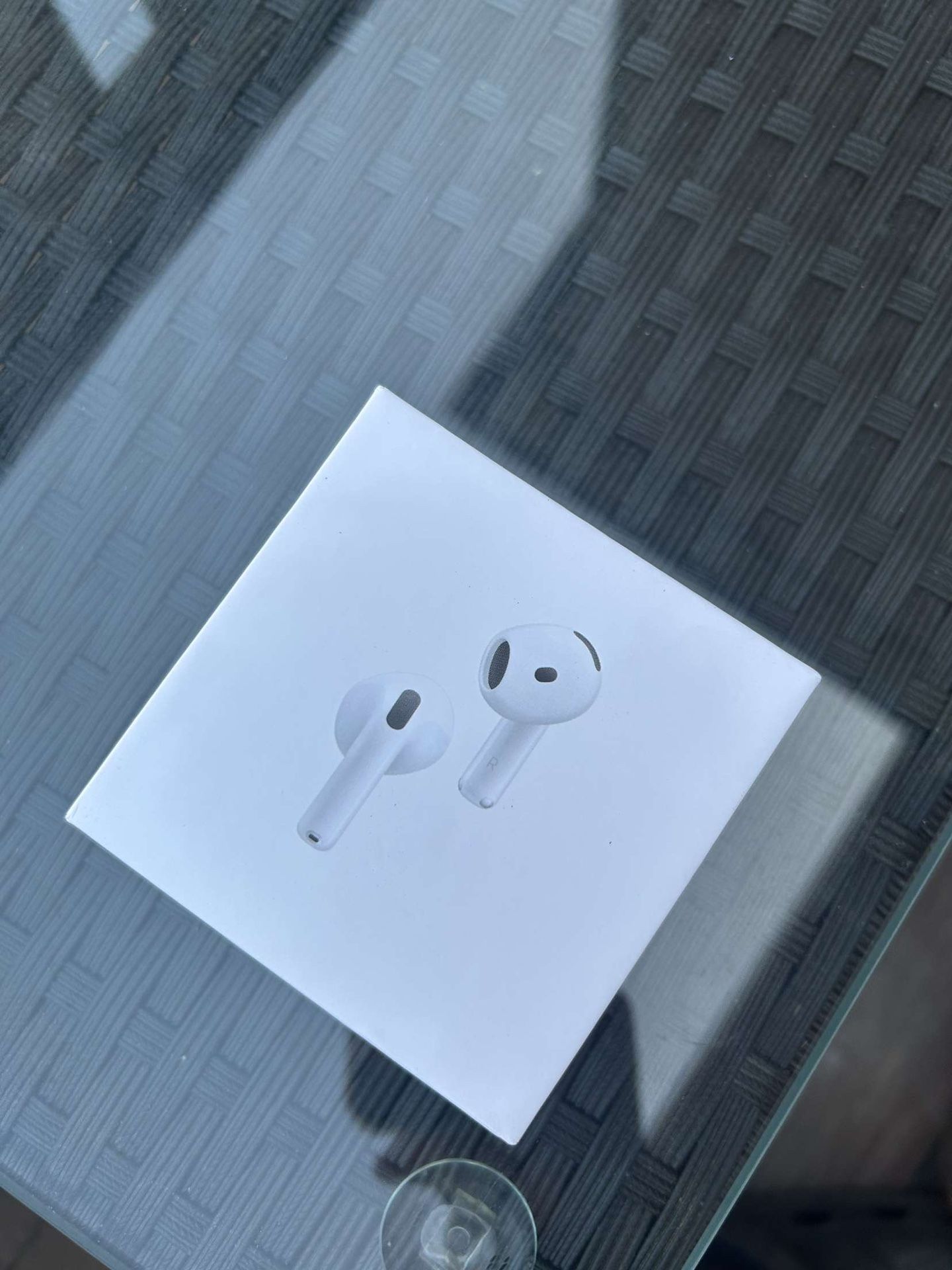 Airpods Gen 4(active Noise Cancellation)