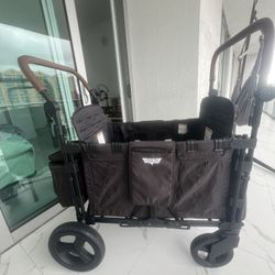 Sell a Stroller Keenz VYOO Stroller Wagon For 3-4 Kids