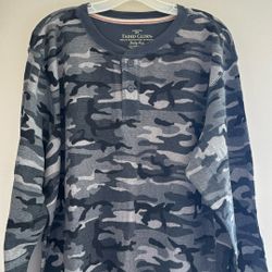 Men’s Size XL Camouflage Brand New Long sleeve Thermal 