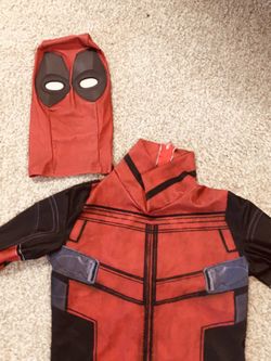 Deadpool Suit (Child size 7?)