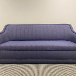 Funky Retro Lounge Couch 🚚 FREE DELIVERY 🚚