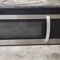 microwave with extractor