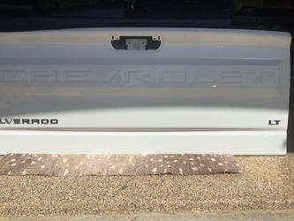 2020 LT Silverado Tailgate