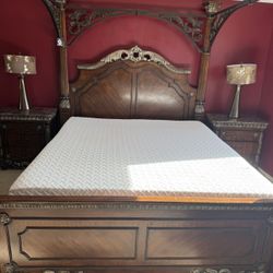 Cali King Bedroom  Set