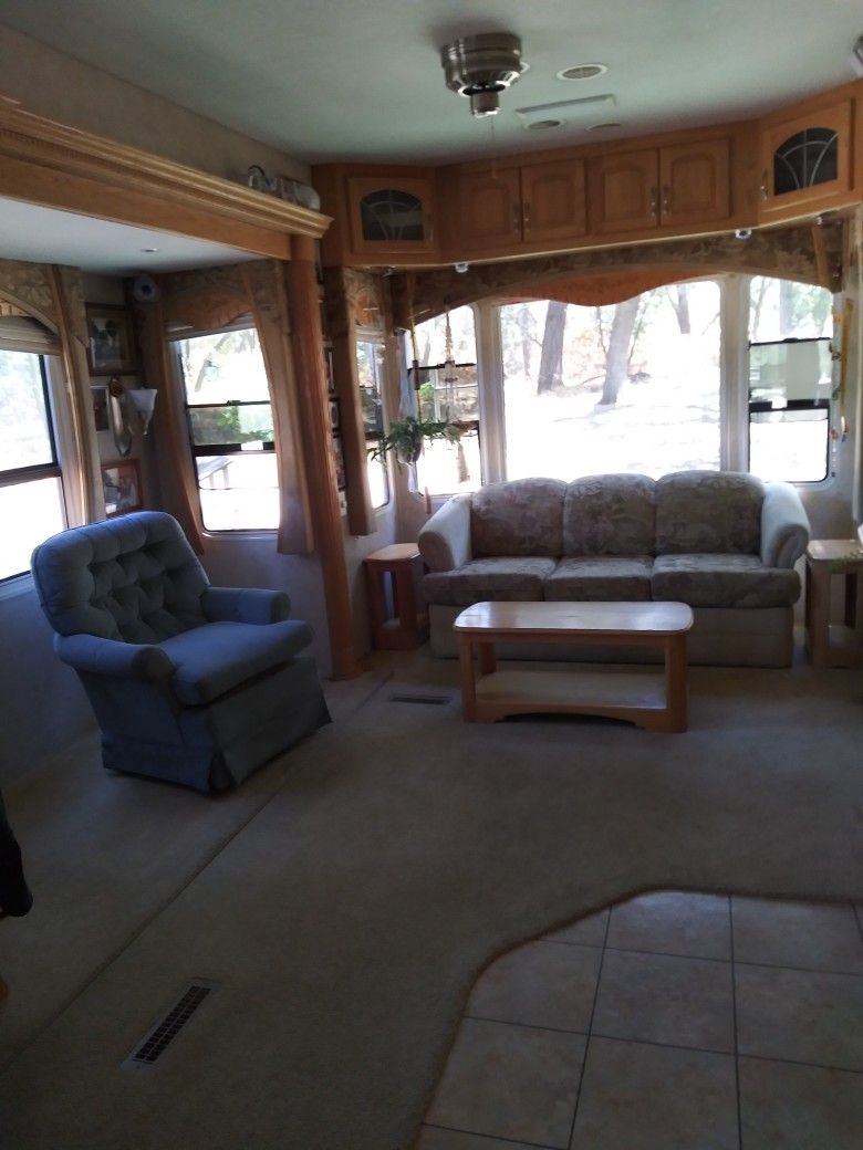 2005 Grand Teton 5th Wheel