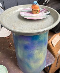 Pedestal Bird Bath with Bluebird Figurine