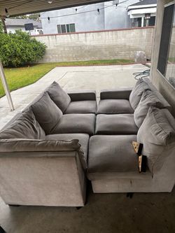 Sectional couch