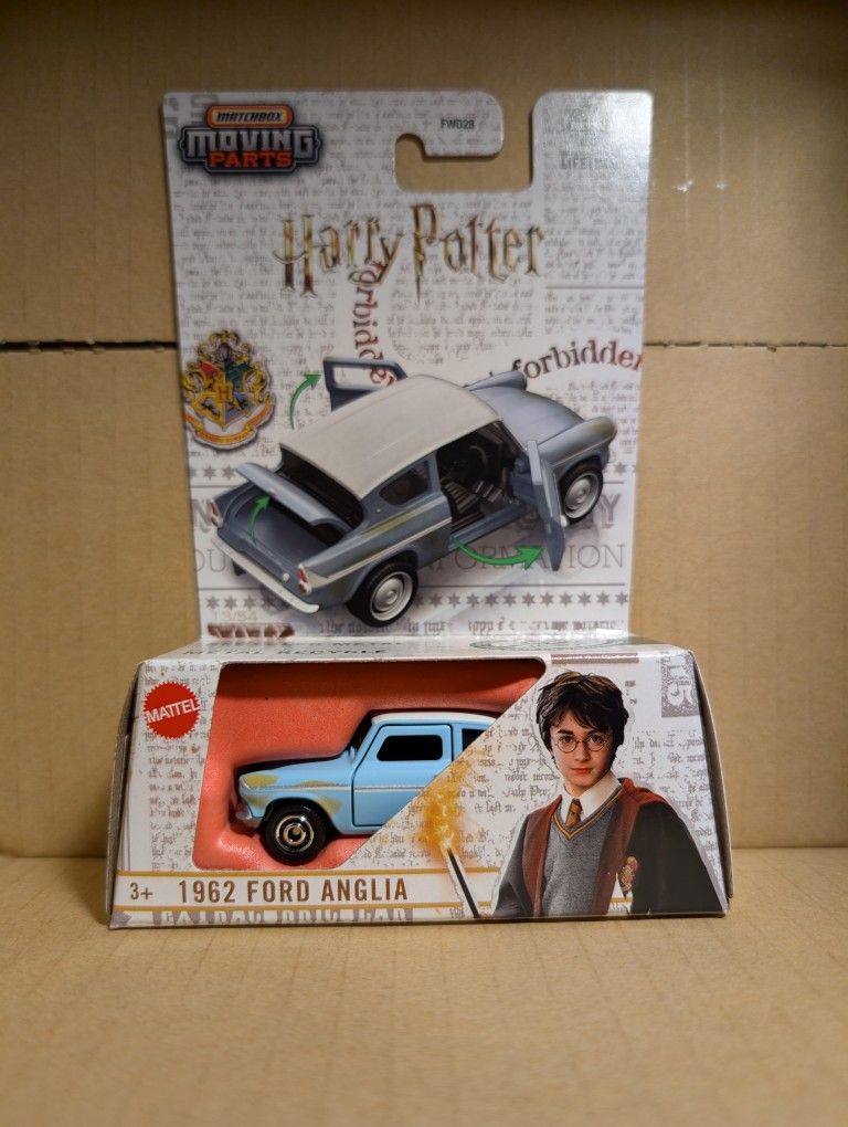 Matchbox Moving Parts 1962 Ford Anglia (Harry Potter Edition)