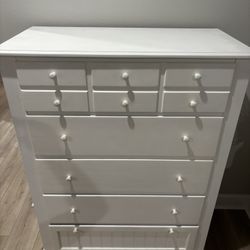 White 5-Drawer Tall Chest – Clean & Solid