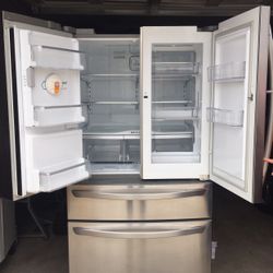 LG Refrigerator in Perfect Condition