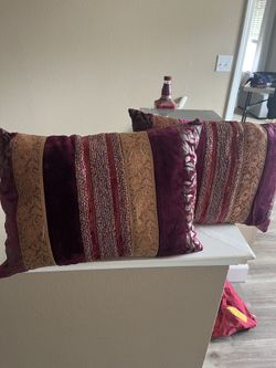 Decor Pillows Set Of 2