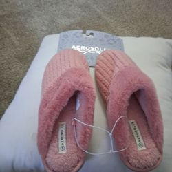 AEROSOLES Pink Slippers
