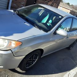 2010 HYUNDAI ELANTRA $2200