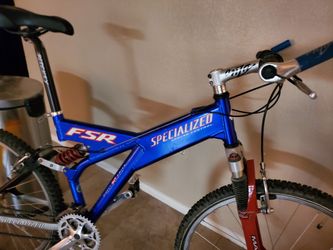 Specialized fsr full suspension.