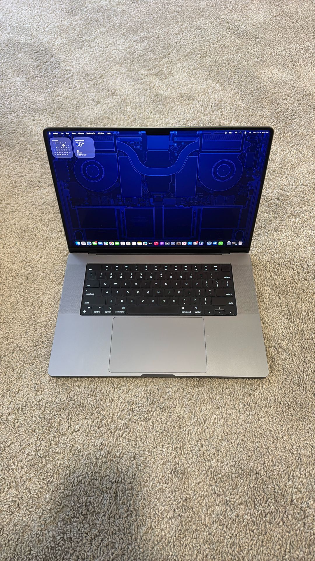 MacBook Pro 16” M1 Pro 10 Core CPU 16 Core GPU 32gb Ram 99% Battery Health
