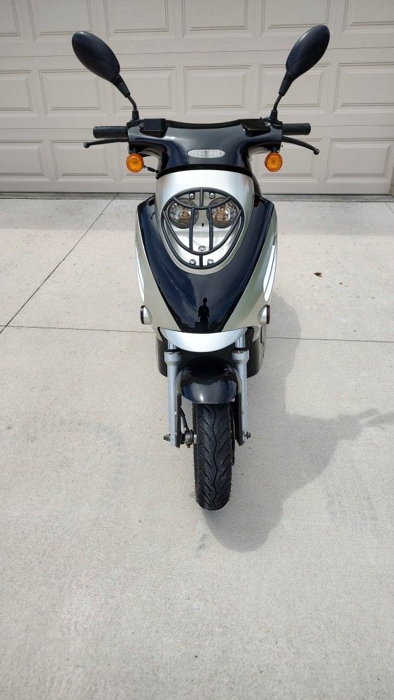 2021 49cc Scooter