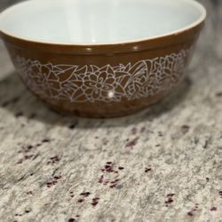 Vintage Pyrex 403 Woodland Brown 2.5-Quart Mixing Bowl