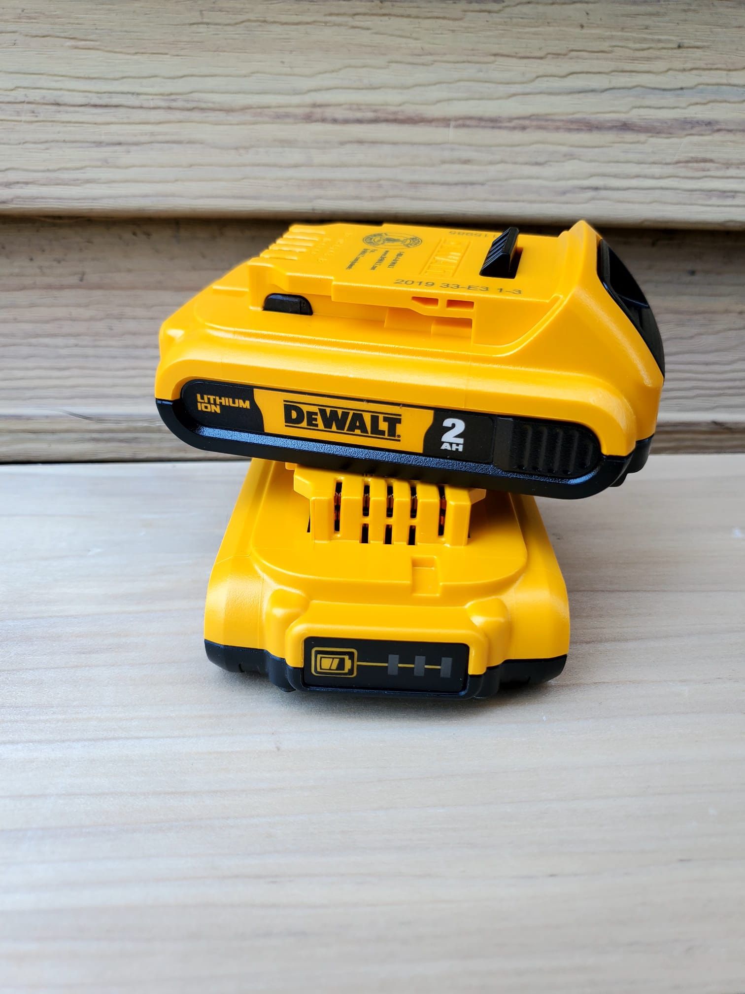 DeWalt 20V Dos Pilas 2.0 Ah NUEVOS!!! DeWalt 20V Two Batteries 2.0ah NEW!!!!