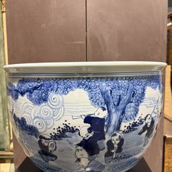 Chinese Blue And White Porcelain Planter