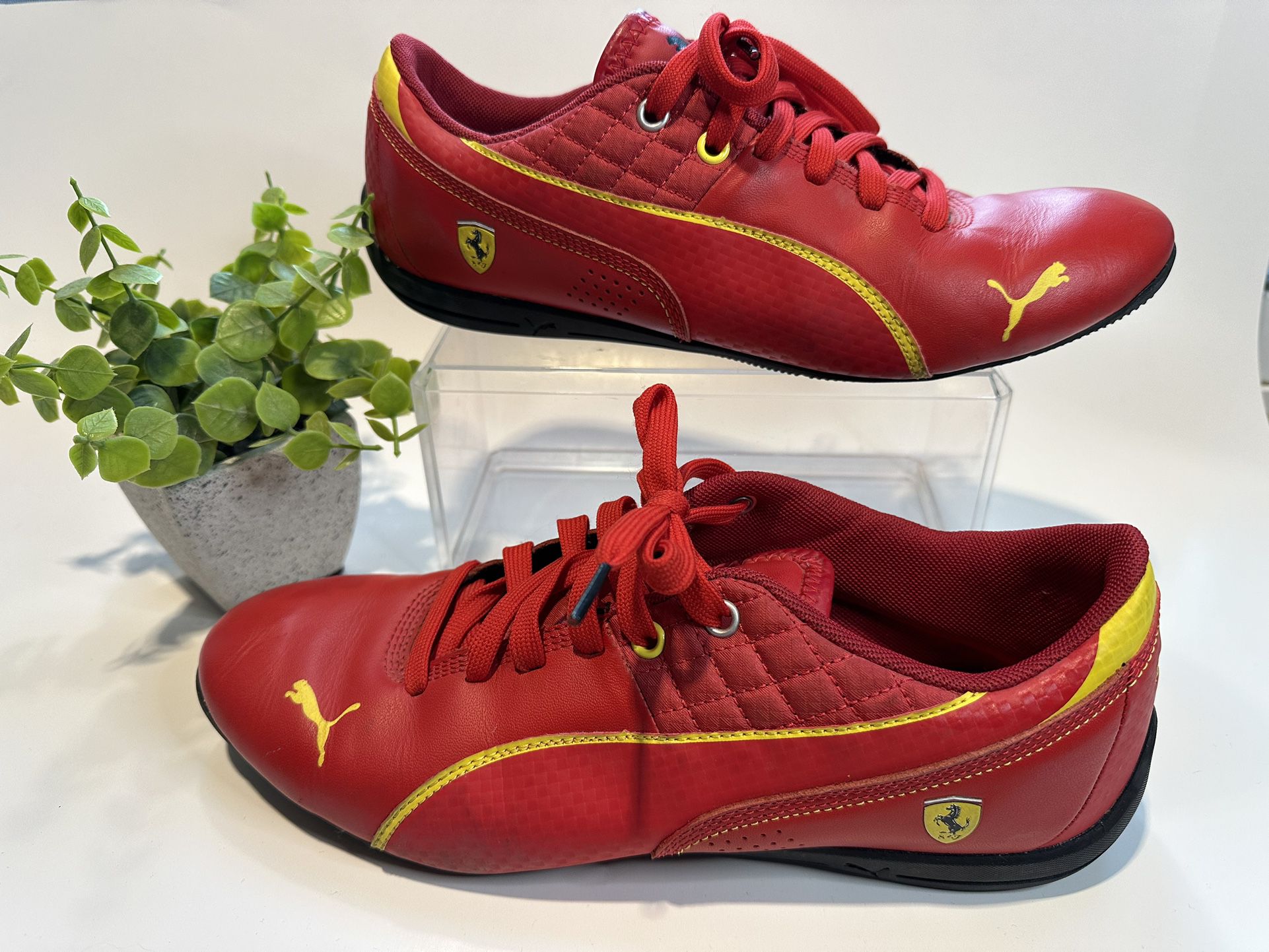 Puma Ferrari Sneakers Red Size 9