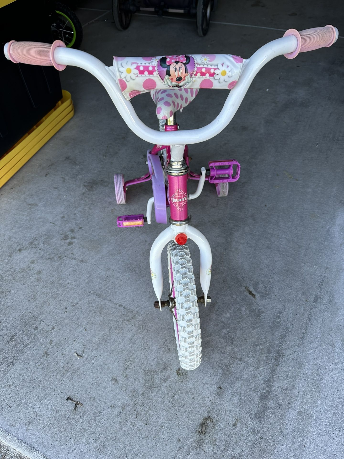 Minnie Mouse Bicycle With Training Wheels 