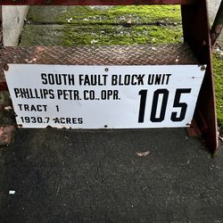 Vintage porcelain sign Phillips south fault block unit 105