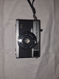 Olympus 35 ECR film camera  needs battery's