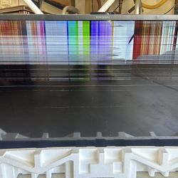 Insignia 43 inch tv - READ DESCRIPTION-