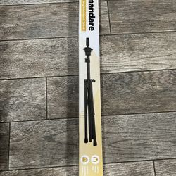 Tripod Wig Mannequin Stand 