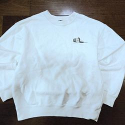 KAWS x Uniqlo Longsleeve Sweatshirt Size S