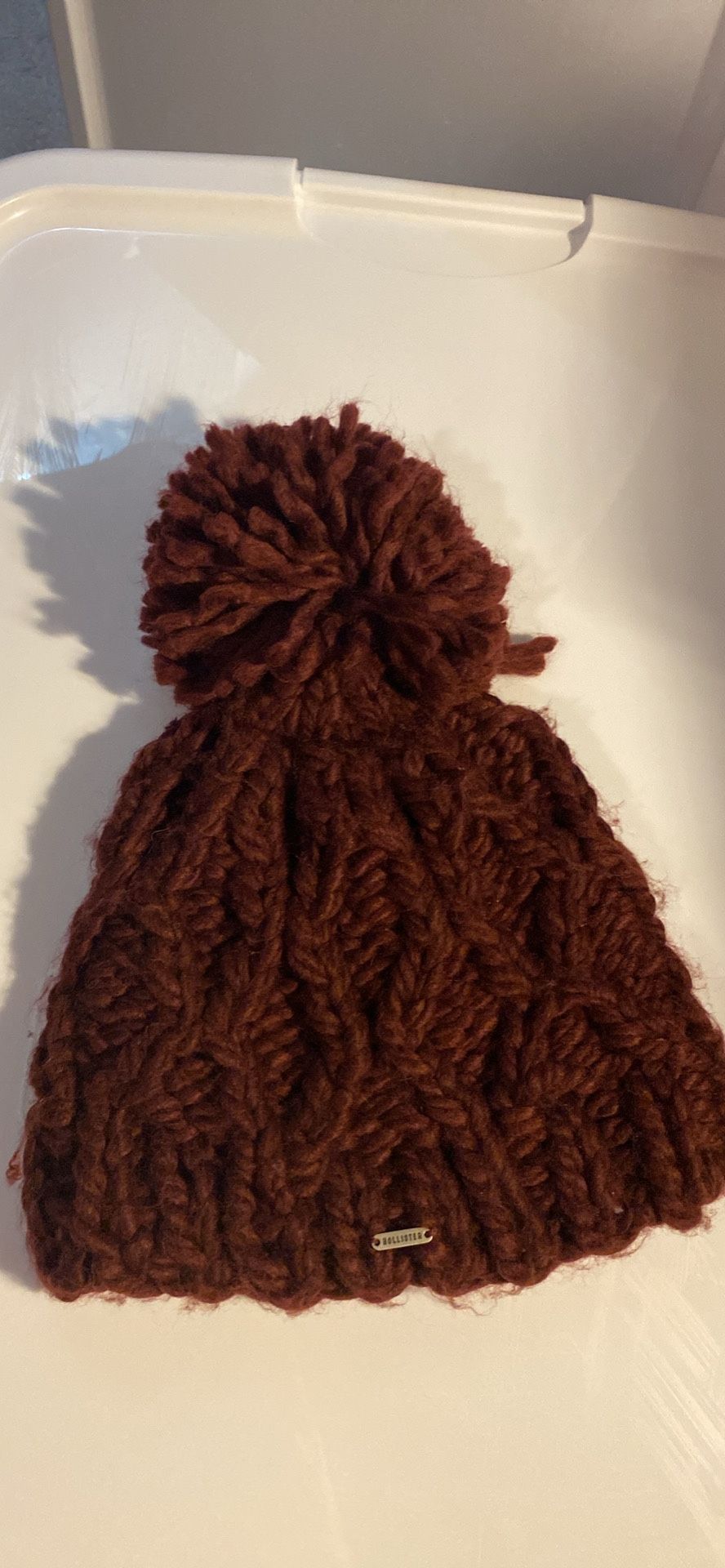Hollister super soft cableknit crocheted pom beanie and
