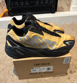 Yeezy 700 MNVN HoneyFlux