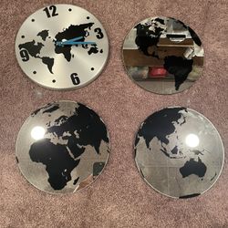World Clock And Map. World Mirror 