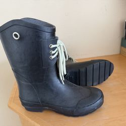 Rain boots.    Size 9