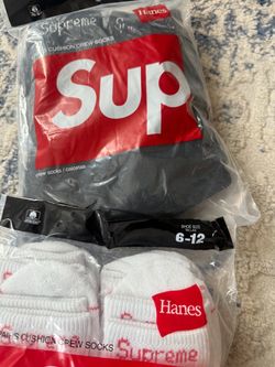 Supreme socks