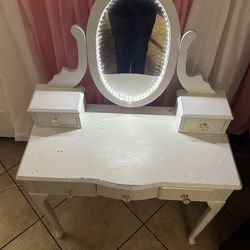 Beautiful vintage style, solid wood vanity with stool